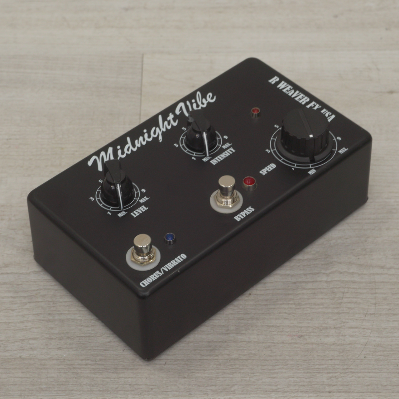 Used R WEAVER FX USA MIDNIGHT VIBE Distortion Pedal
