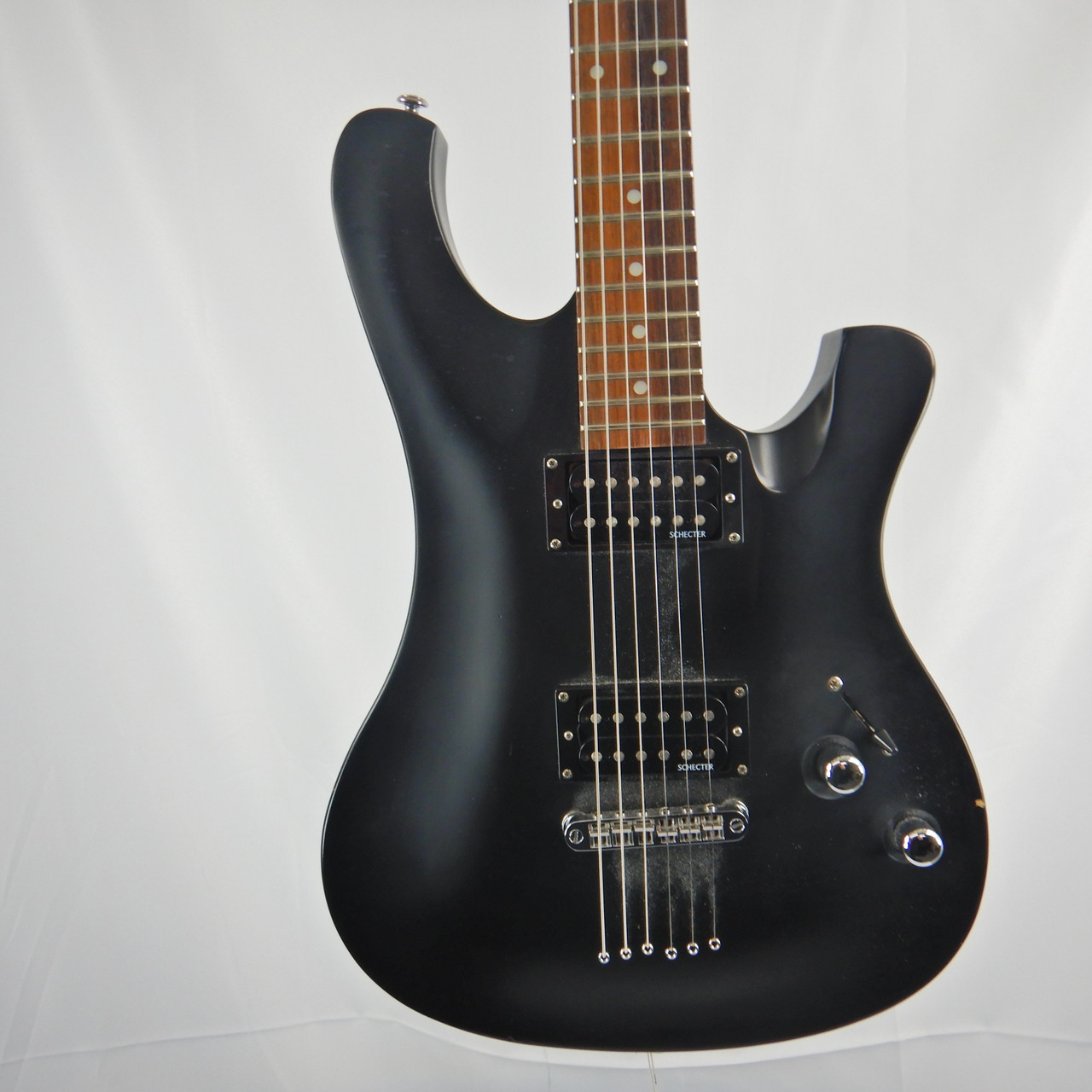 Used Schecter DIAMOND SERIES 006 DELUXE Electric Guitar