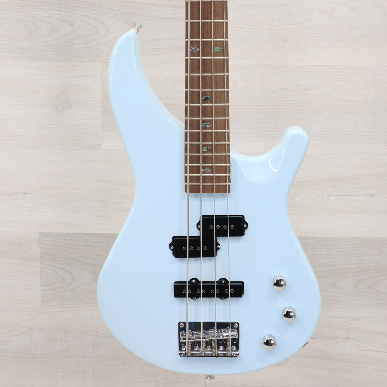 Mitchell mb100 short scale solid body electric bass powder blue shop