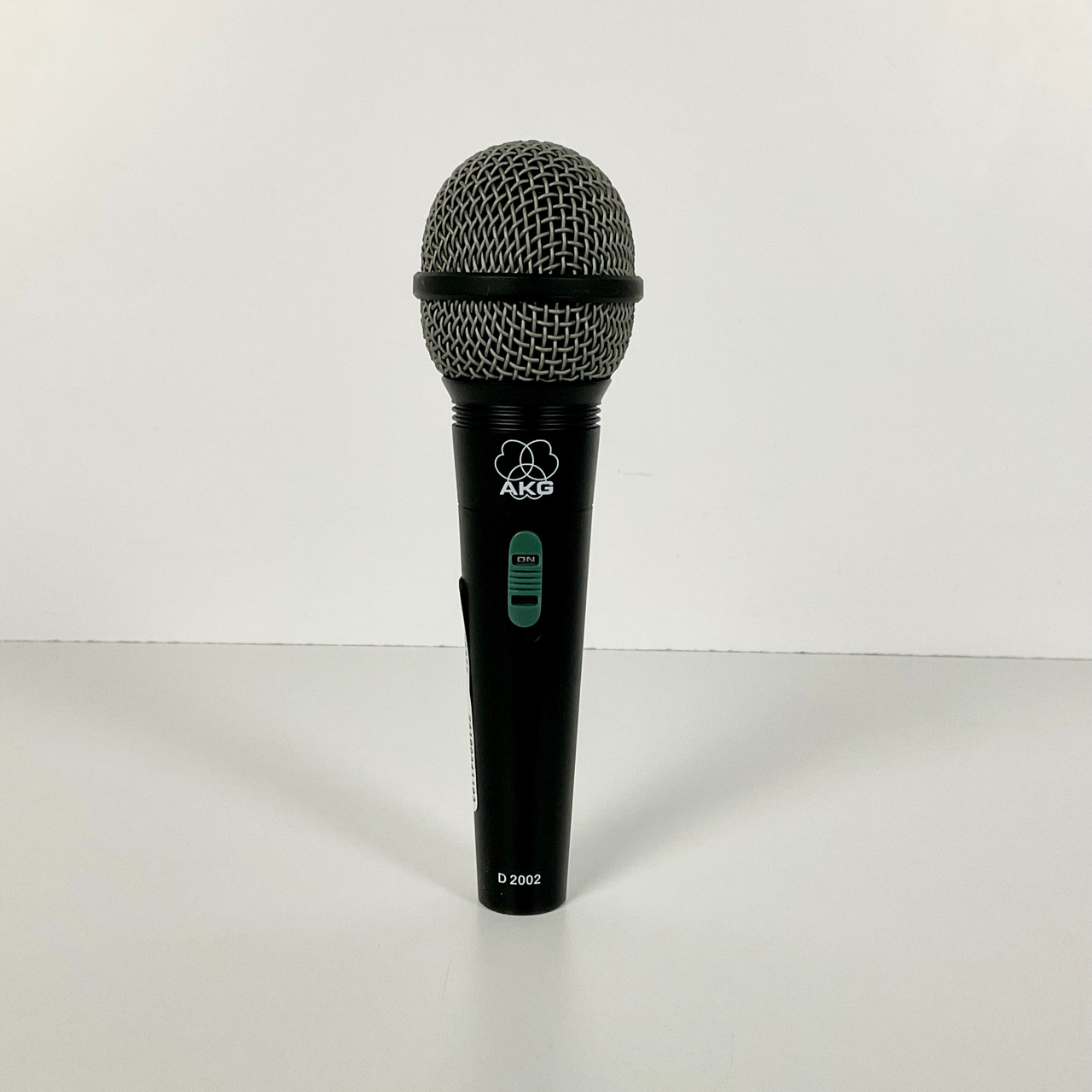 Used Akg D2002 Microphone