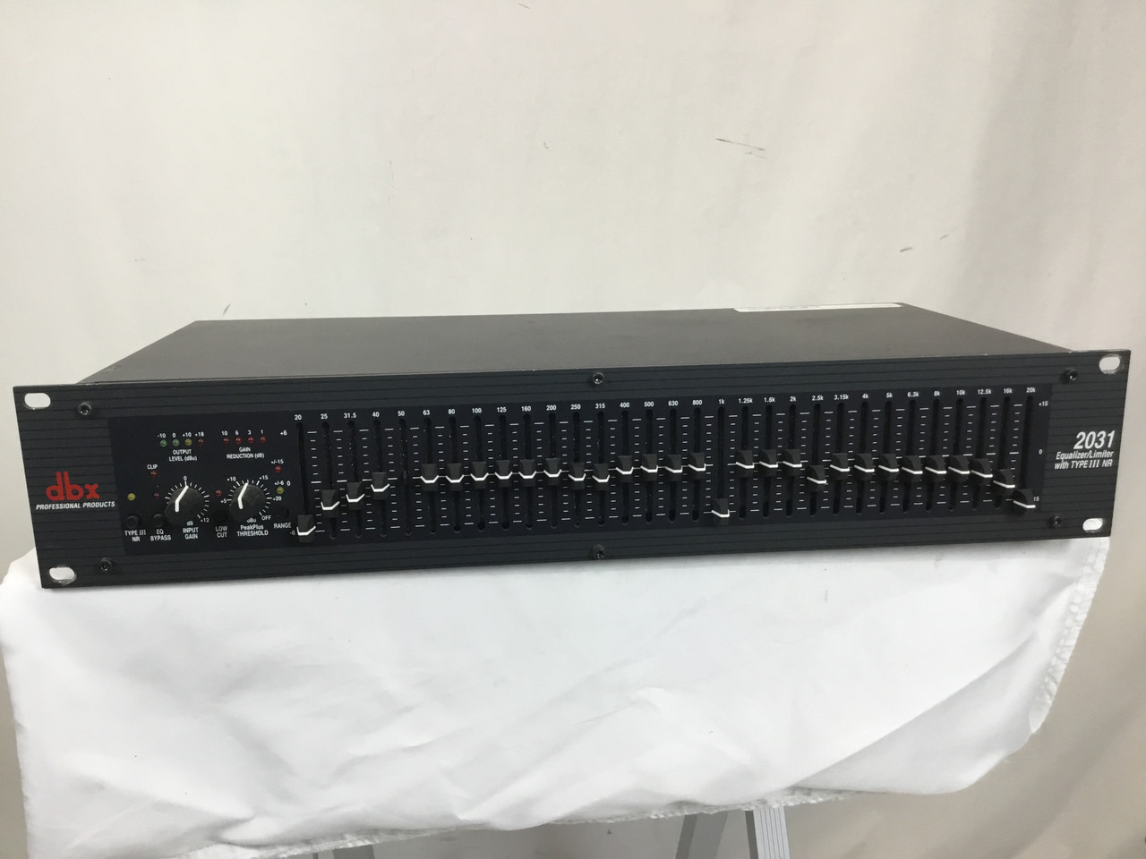 Used DBX 2031 GRAPHIC EQUALIZER Pro Sound Effect