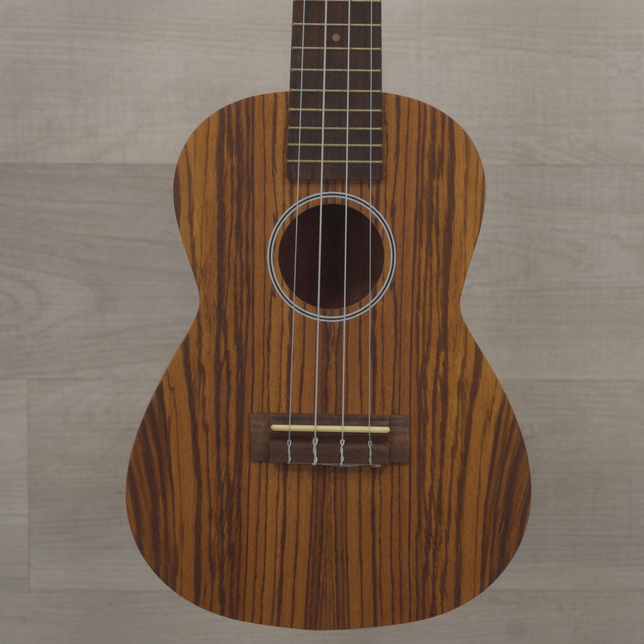 Used Amahi UKC330Z Concert Ukulele Zebrawood 40015-S000316671