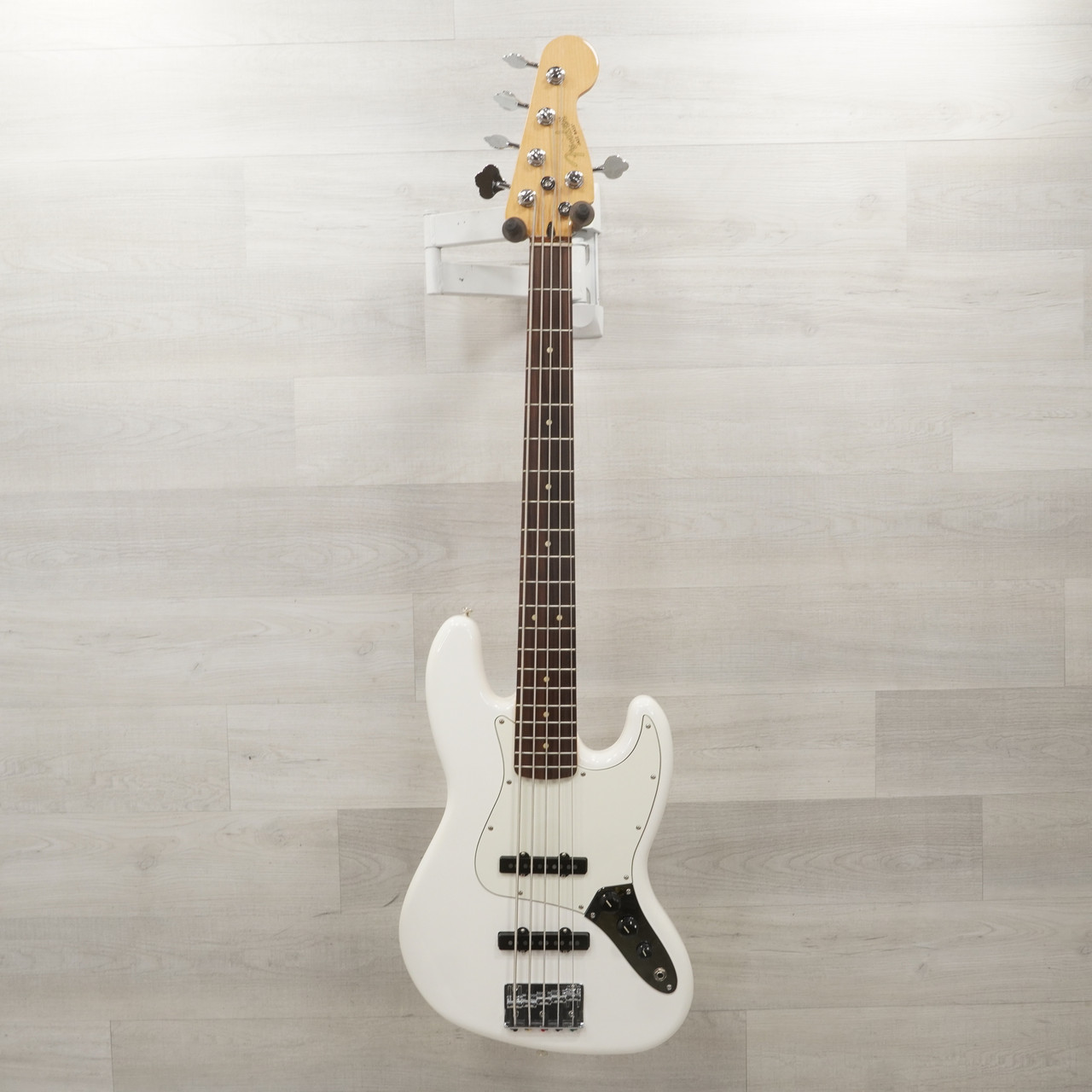 Used fender player jazz bass outlet