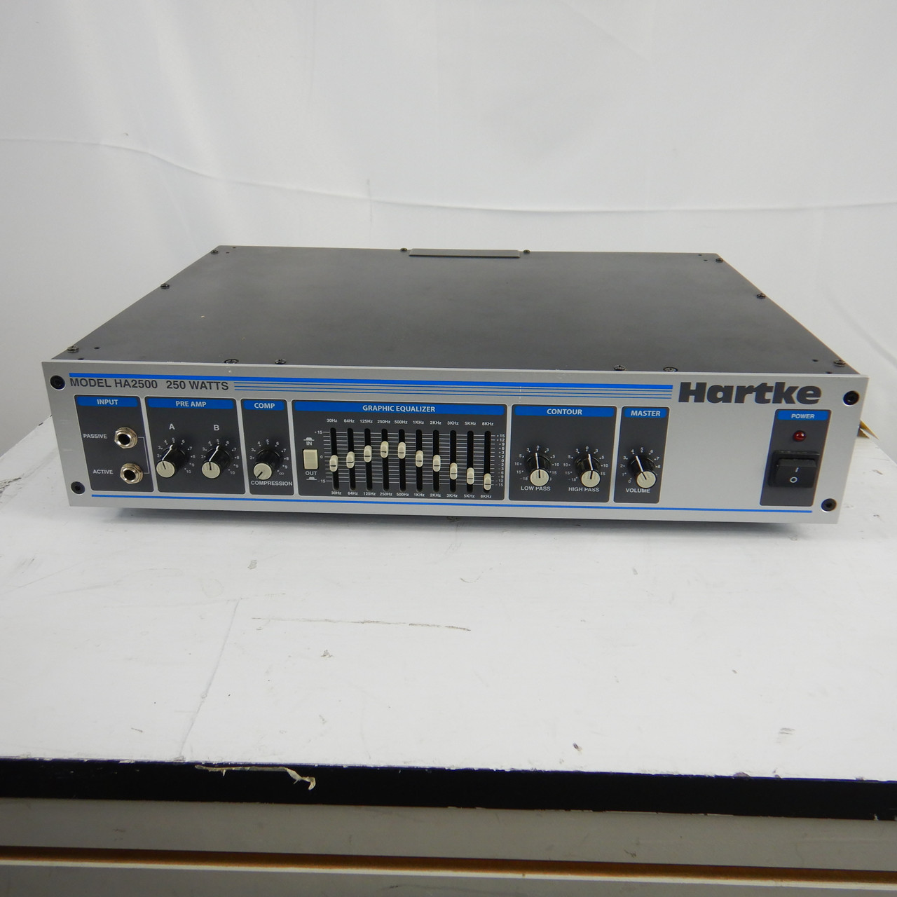 9188】 hartke HA2500 250 watts ベースヘッドアンプ