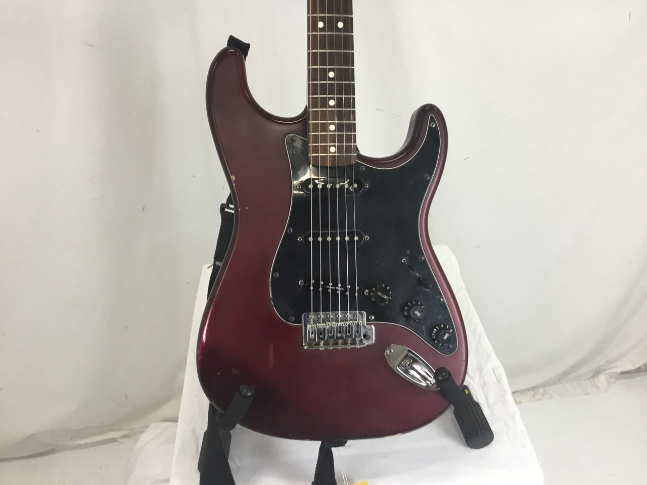 Fender mim strat used price discount