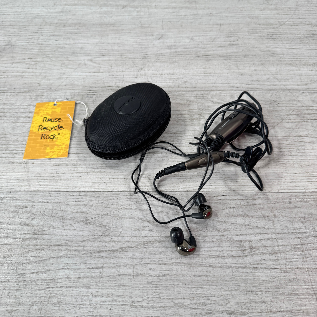 イヤホン SHURE SE530 Shure“SE530”高遮音性イヤホンを発売 - ヒビノマーケティング Div.