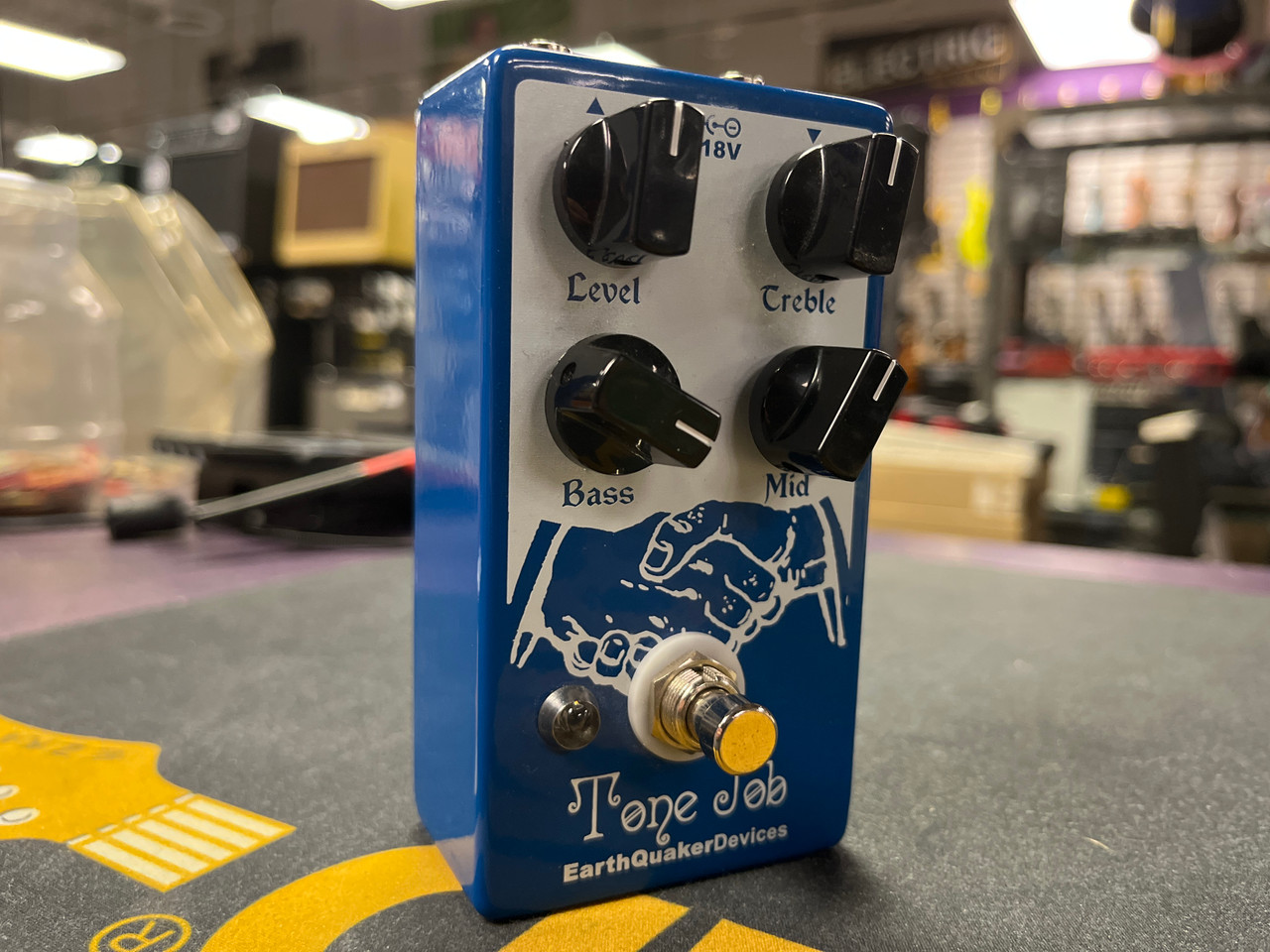 EarthQuaker Devices Tone Job 限定色（Earth Quaker