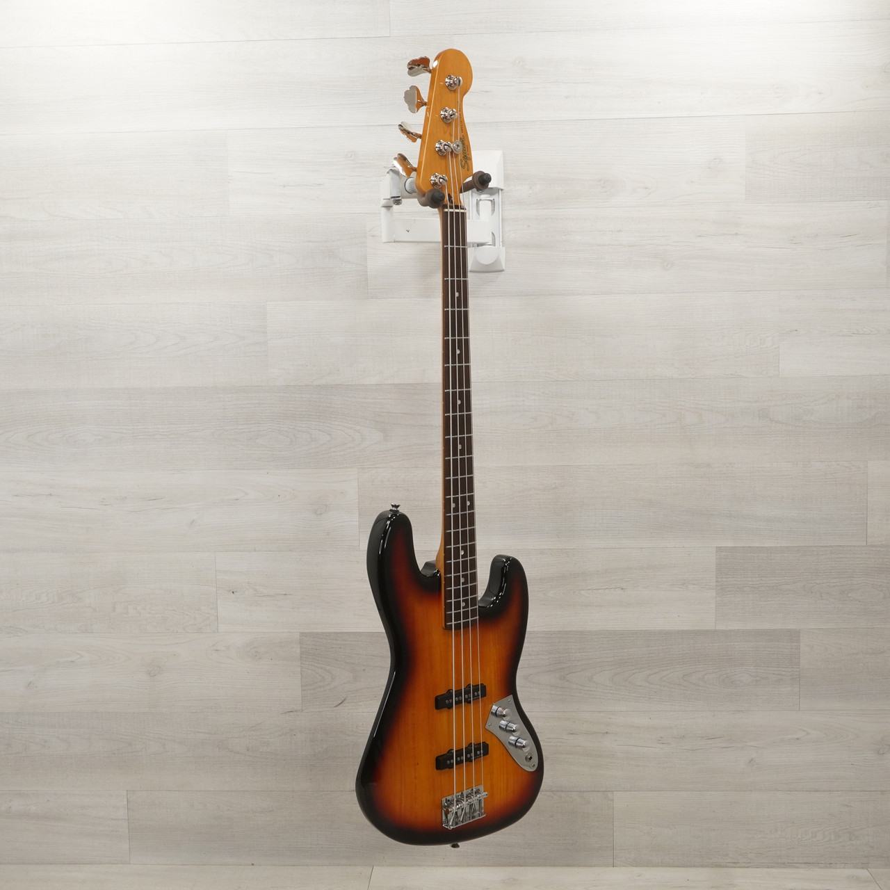 Squier vintage modified jazz bass sunburst outlet