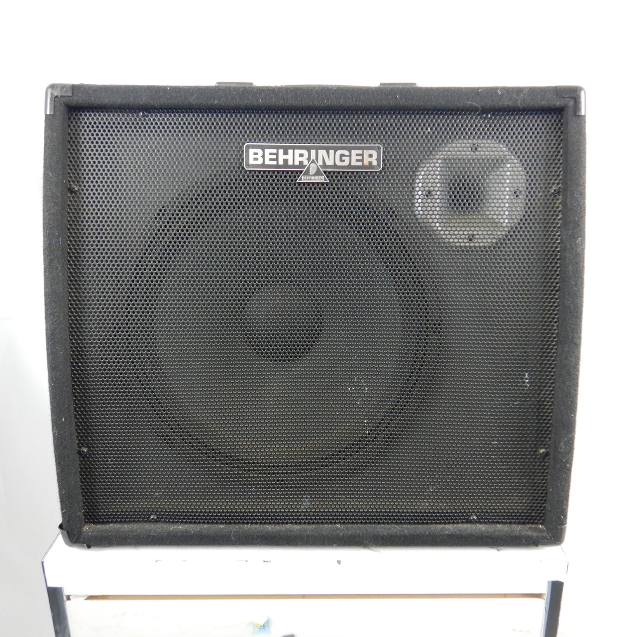 BEHRINGER K3000FX キーボードアンプ　PAアンプ DISC Behringer K3000FX Ultratone Keyboard Amplifier at