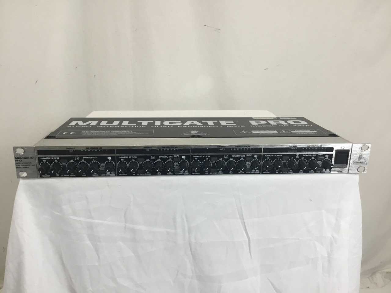 Used Behringer XR4400 MULTIGATE PRO Pro Sound Effects Unit