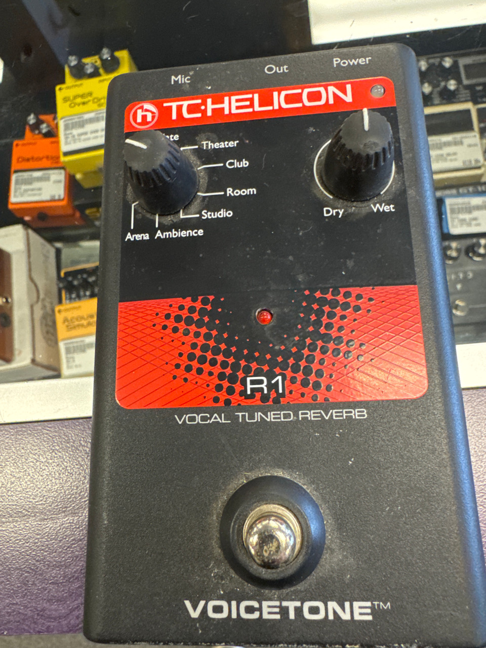【美品】TC・HELICON VOICETNOE R1 TC Helicon VoiceTone Single R1 Vocal Tuned Reverb Effects