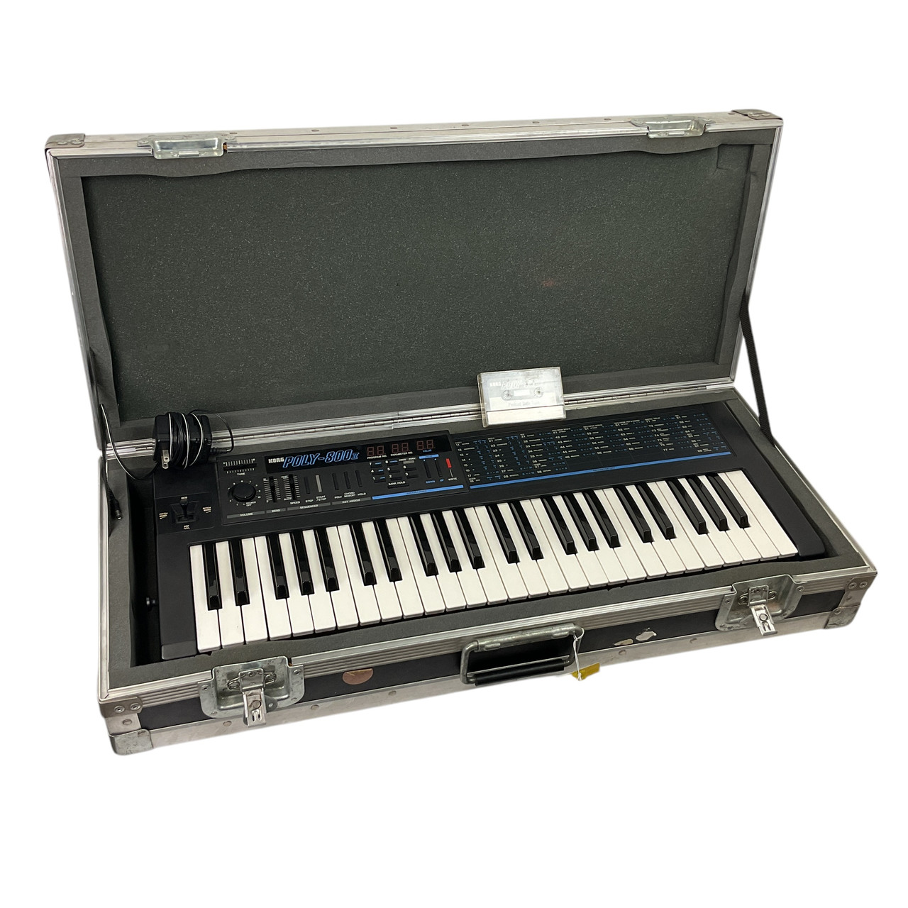 Used Korg POLY-800 MKII W/ ROAD CASE Vintage 49-Key