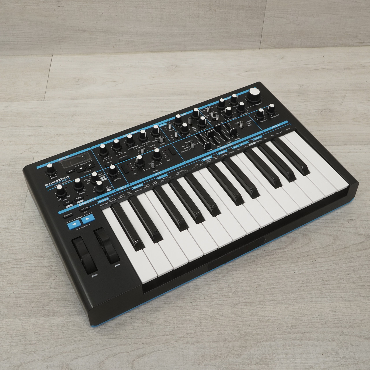 Used Novation Bass Station II 25-Key Synthesizer 40015-S000320102