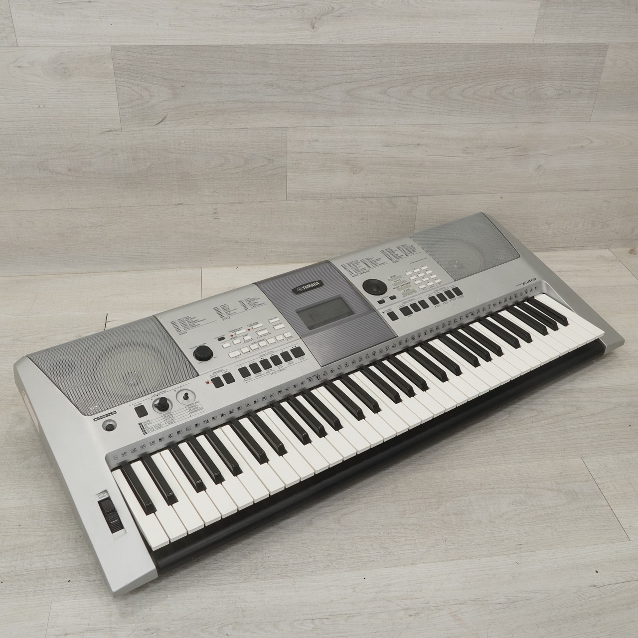 Used Yamaha PSR E413 61 Key Keyboard 61 Key 40015 S000320150