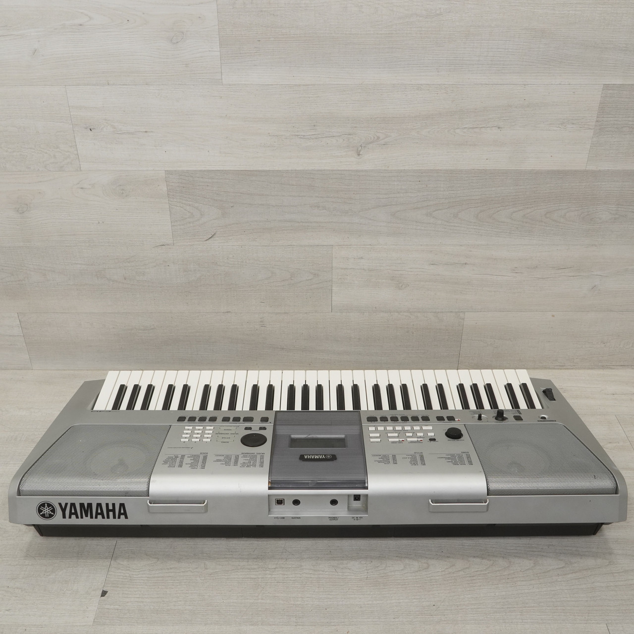 Yamaha psr e413 keyboard hotsell
