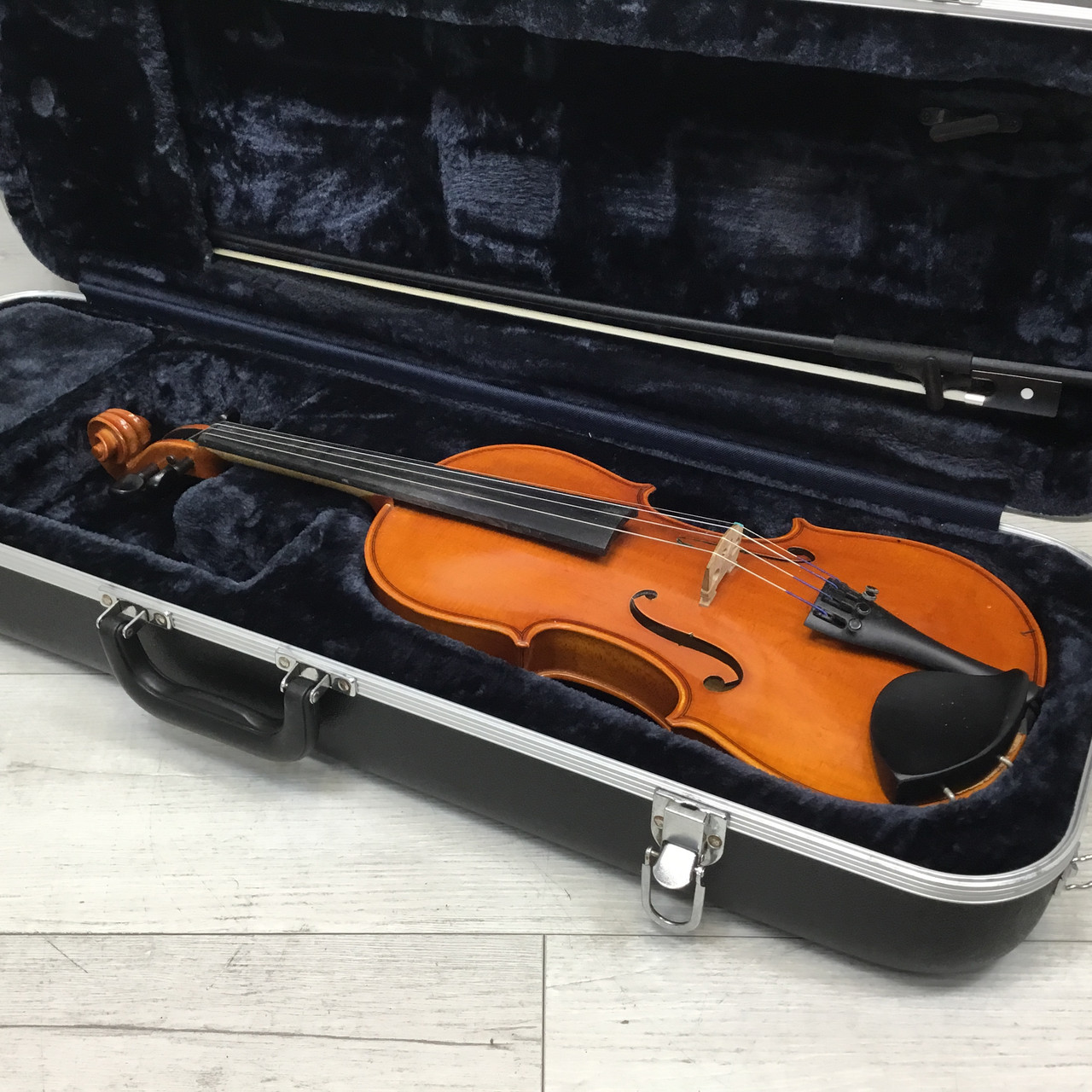 Amazon | EASTMAN VL80ｾｯﾄ 4/4 バイオリンセット (イーストマン