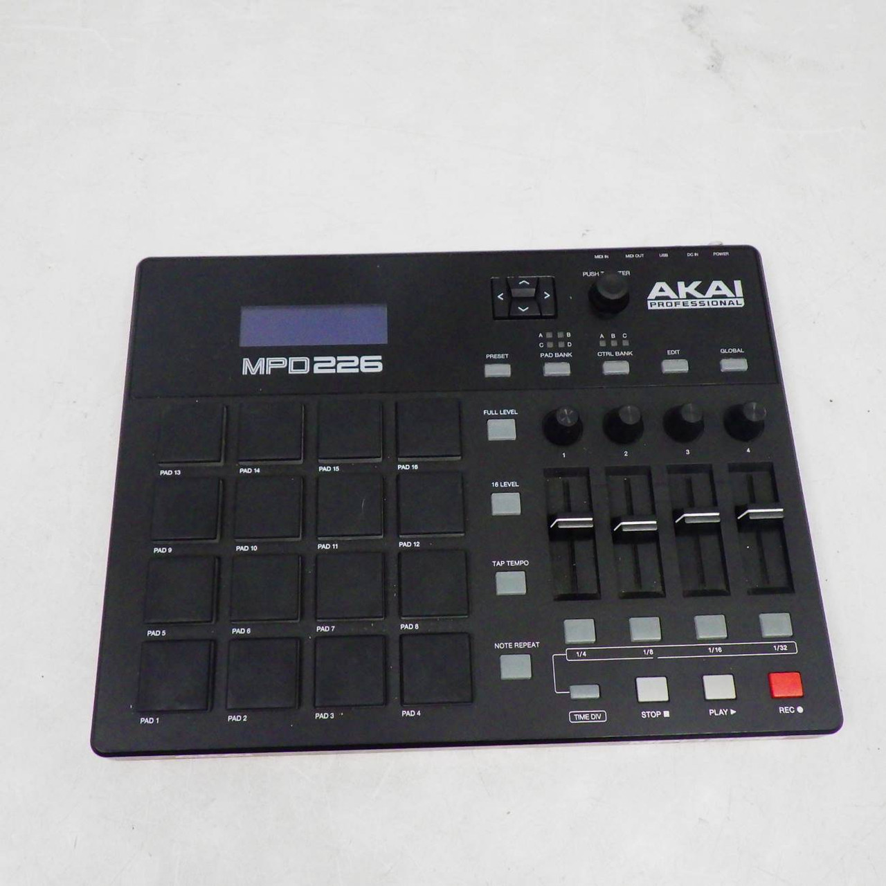 Used Akai MPD 226 MIDI PAD CONTROLLER Pad Controller Pad
