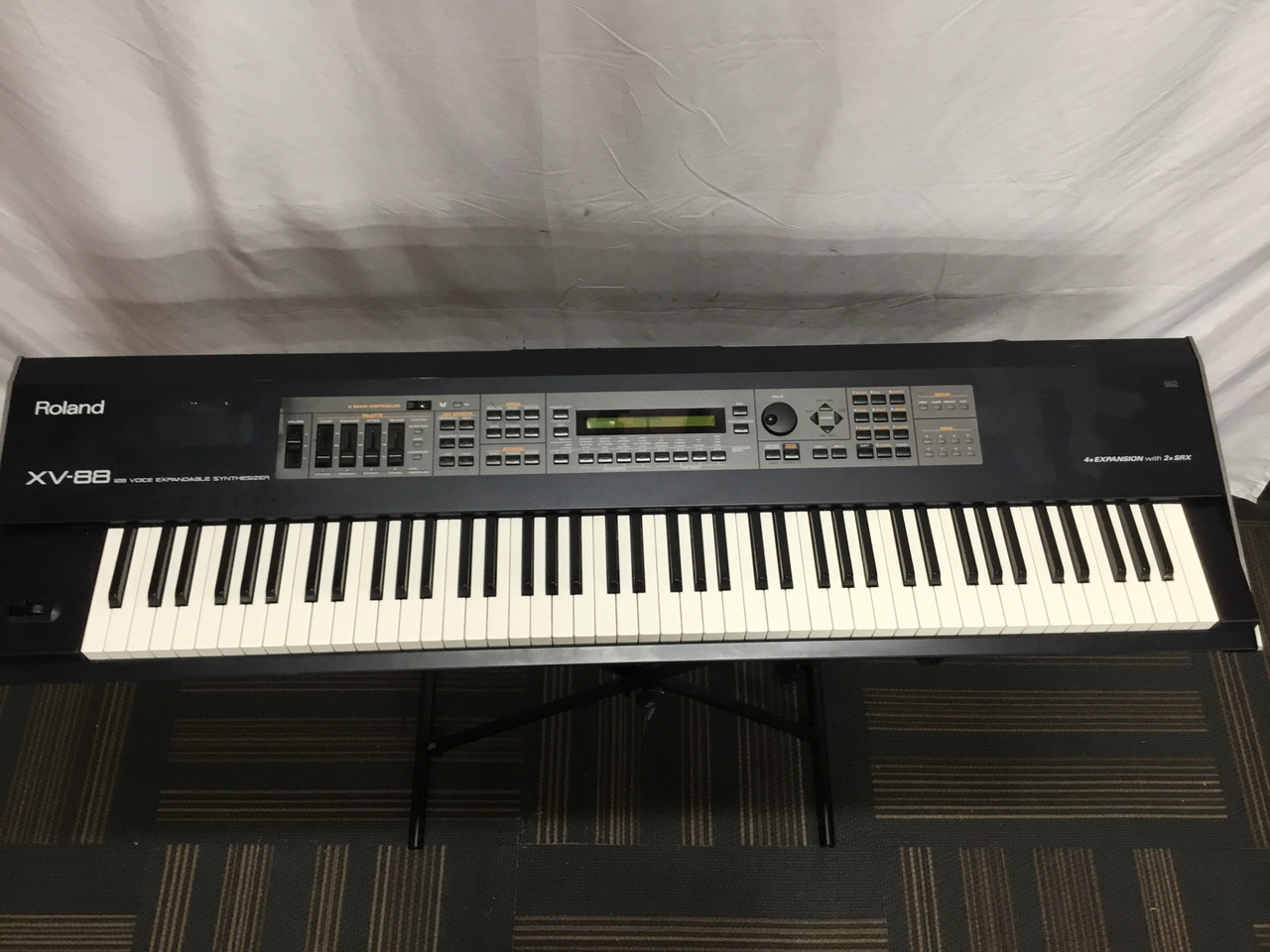 Used Roland XV-88 88-Key Synthesizer 88-key