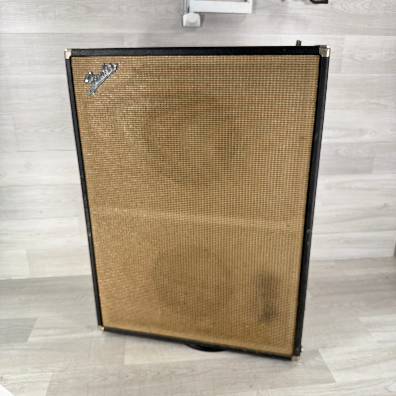 Used Fender Vintage Bassman 2 x 12-inch Guitar Speaker Cabinet