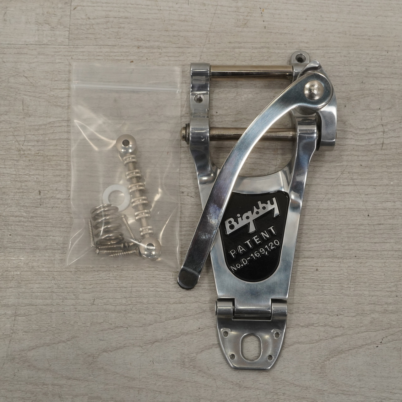 Bigsby B7 – BIGSBY VIBRATOS