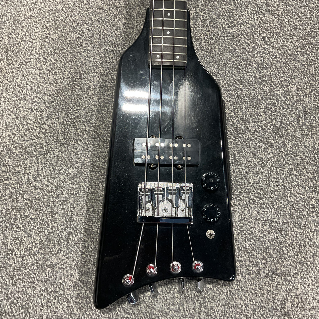 Used KRAMER THE DUKE ALUMINUM NECK Bass Guitar