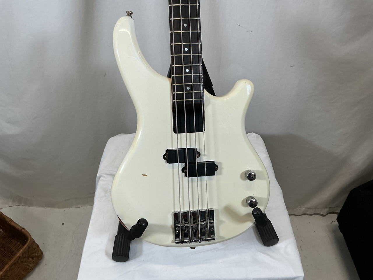 Used Washburn B-2 BASS MIJ W/BADASS Vintage P Type Bass Used Washburn B-2 BASS MIJ W/BADASS Vintage P Type Bass