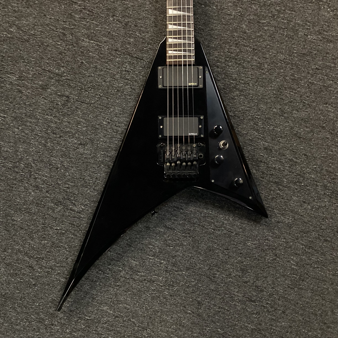 Used Jackson RR3 Pointy Electric Guitar Black 6-String