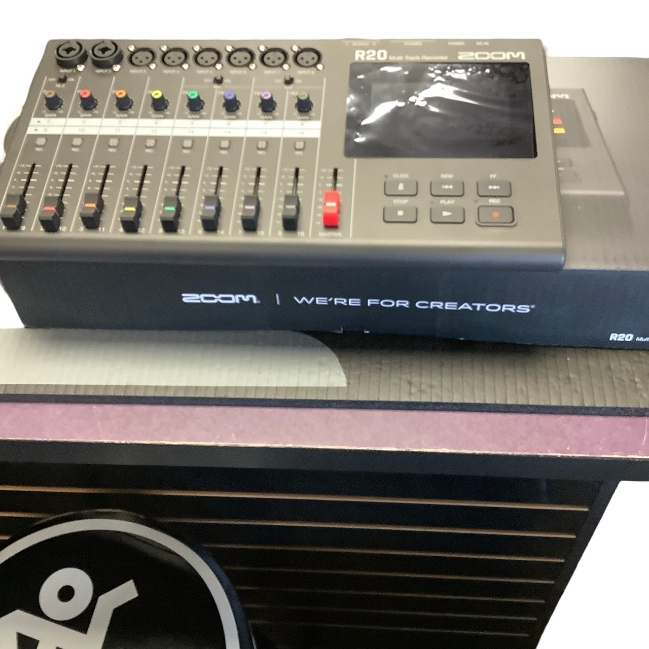Used Zoom R20 MULTI TRACK Compact Recording Device