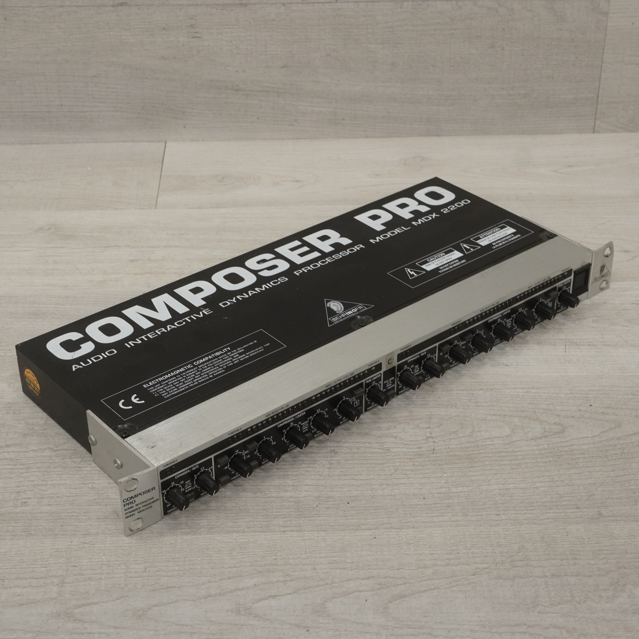 Used Behringer MDX2200 Compressor
