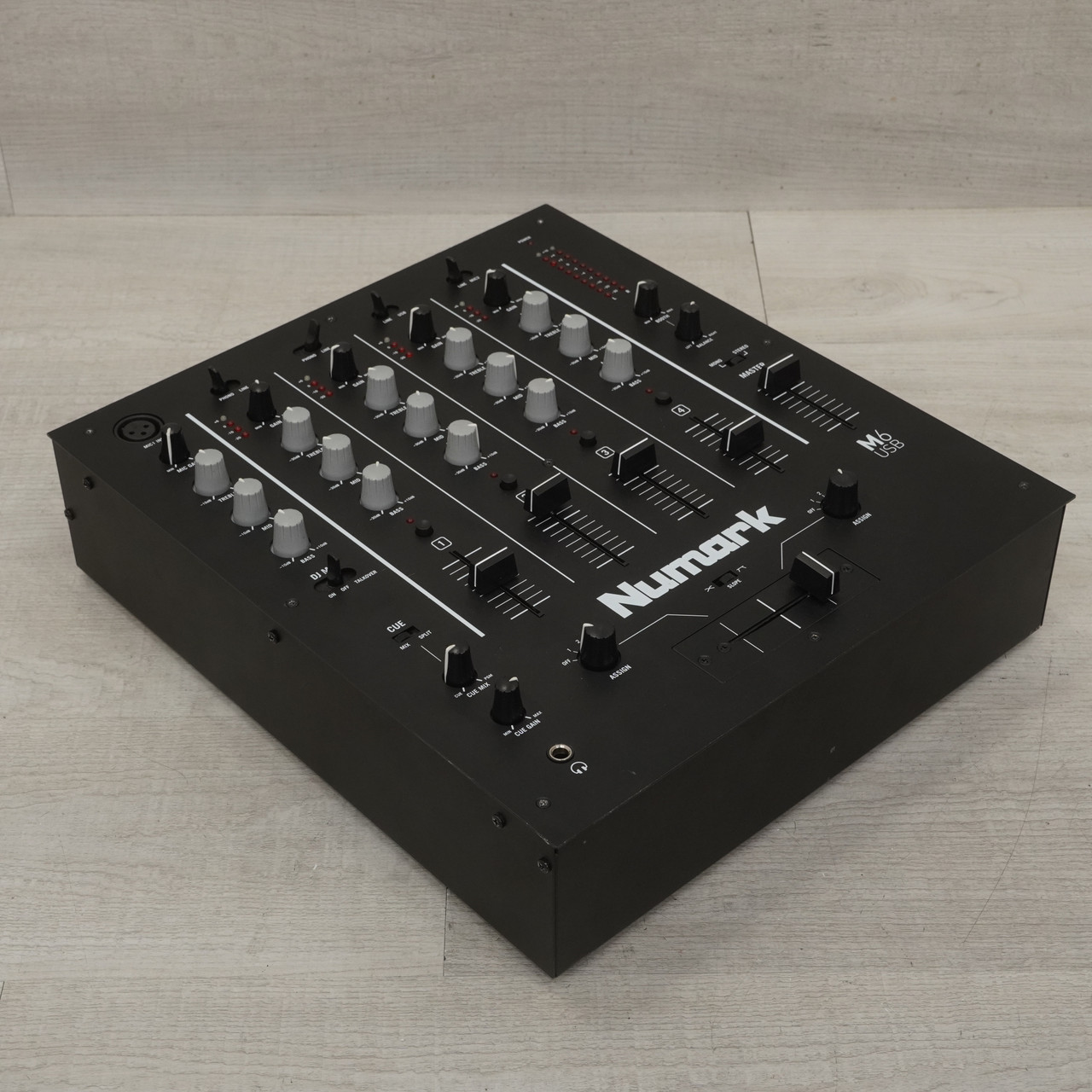 【動作品】Numark M6 USB dj ミキサー 製品情報：M6 USB：Numark