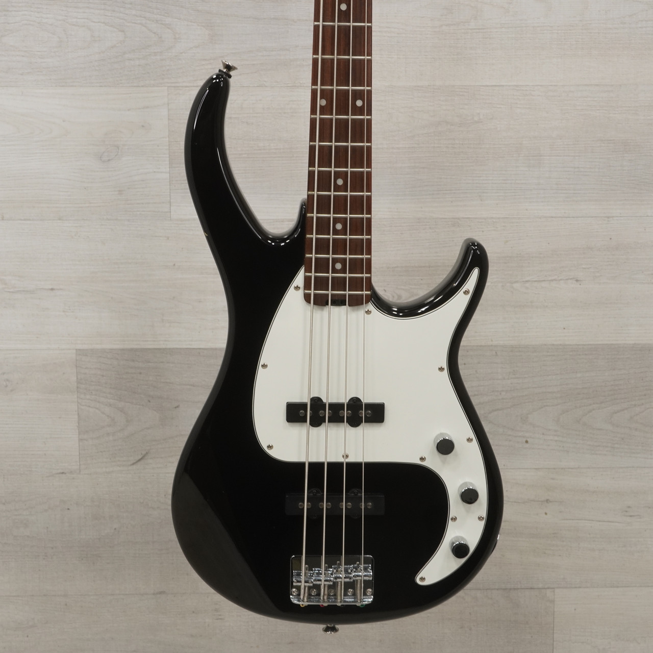 Used Peavey MILESTONE III BASS J Type Bass Guitar Black 4-String