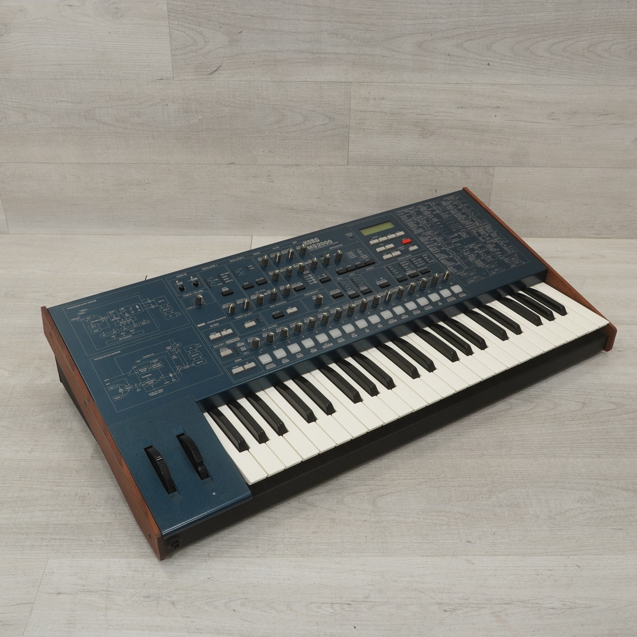 超美品 KORG MS2000 鍵盤楽器