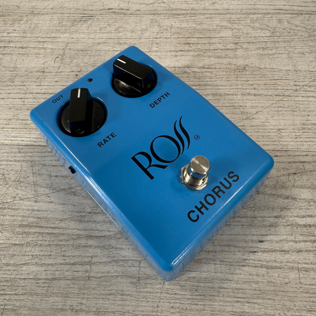 ROSS JHS CHORUS エフェクター Reviewing the ROSS Chorus JHS Pedals @efmaniac111 - YouTube