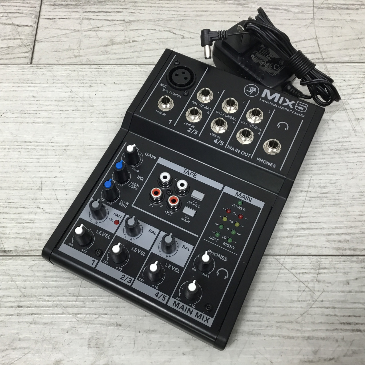 Used Mackie MIX5 COMPACT MIXER Compact Mixer