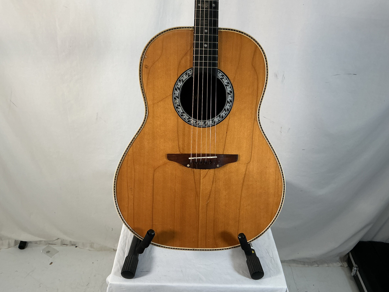 Used Ovation MATRIX 1132 STEEL FRETBOARD Vintage Laminate Top