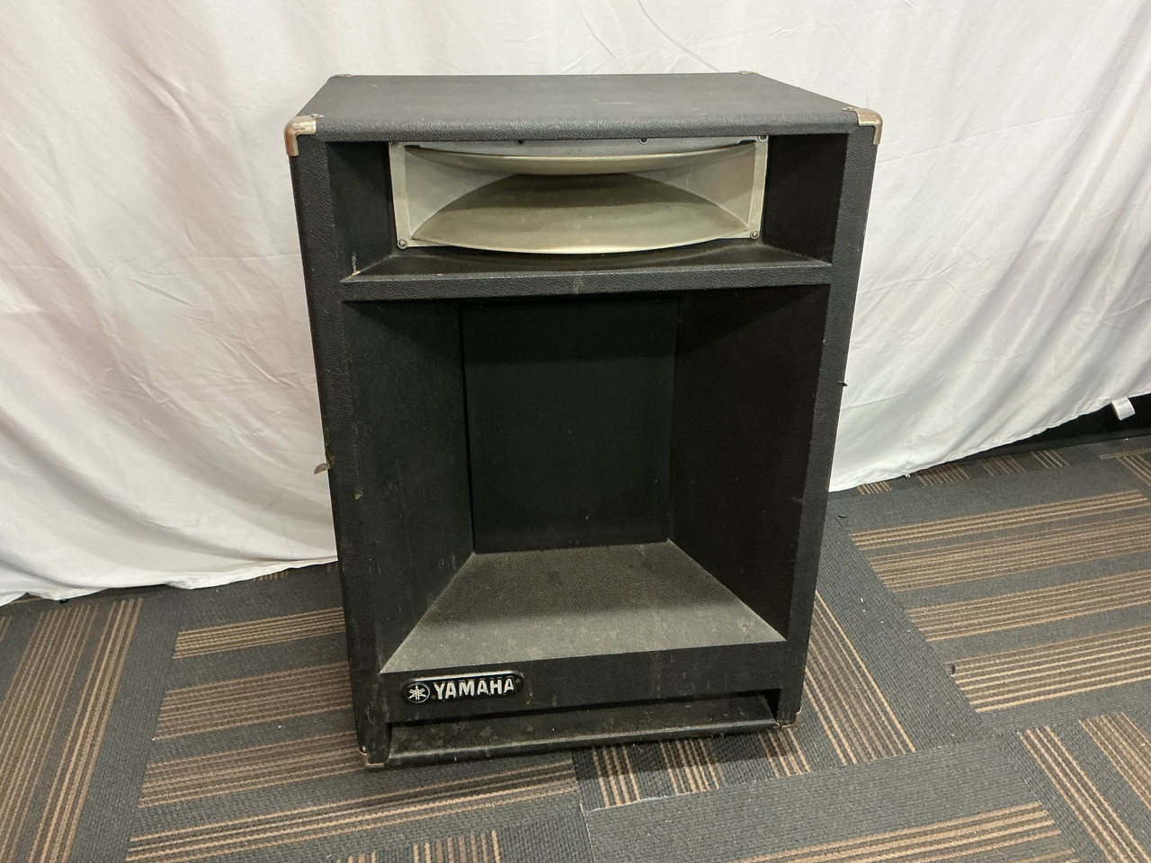 Used Yamaha PA SPEAKER Passive Full Range Speaker Cabinet