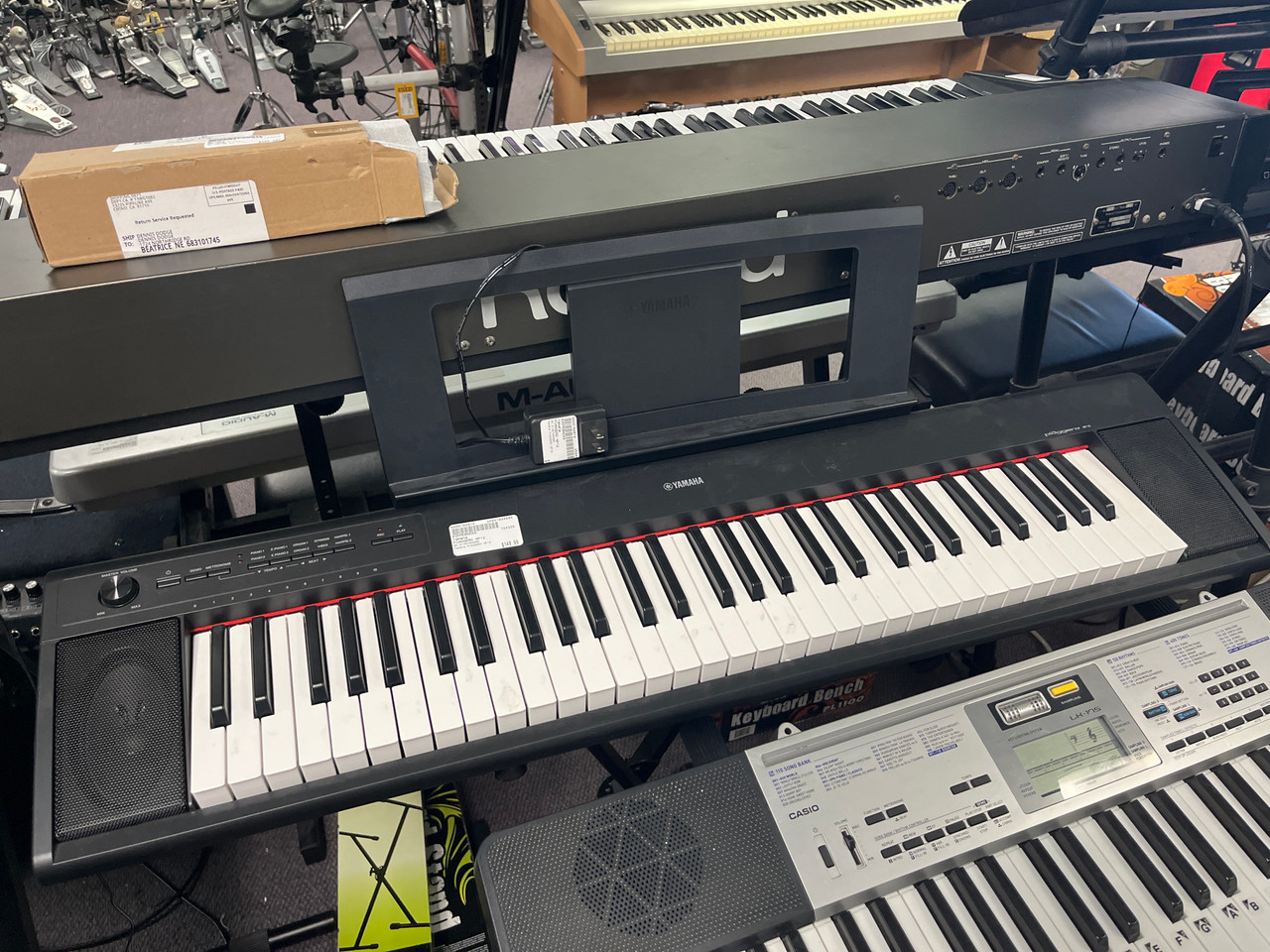 美品！！2022年製 YAMAHA piaggero NP12 Yamaha Piaggero NP-12 61-Key Portable Keyboard With Power