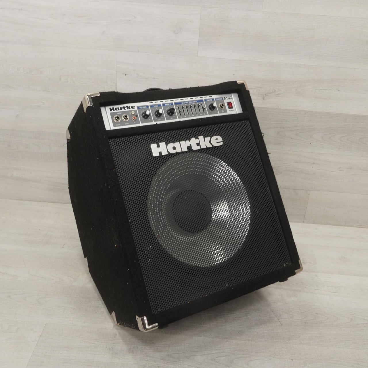 Used Hartke A100 1 x 15 Bass Combo Amplifier 1 x 15