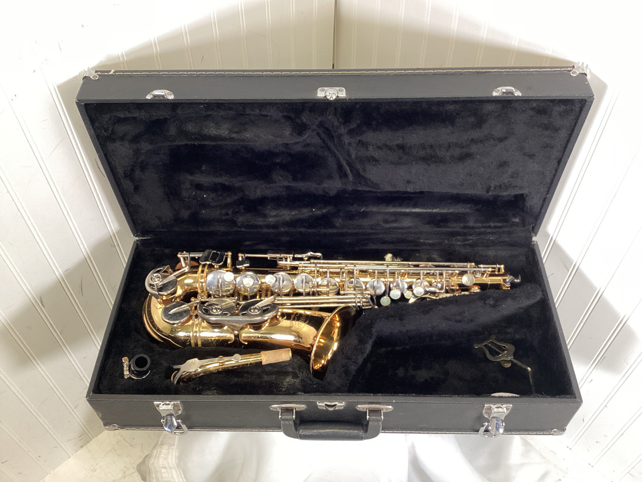 Used Jupiter JAS 669-667 Alto Saxophone