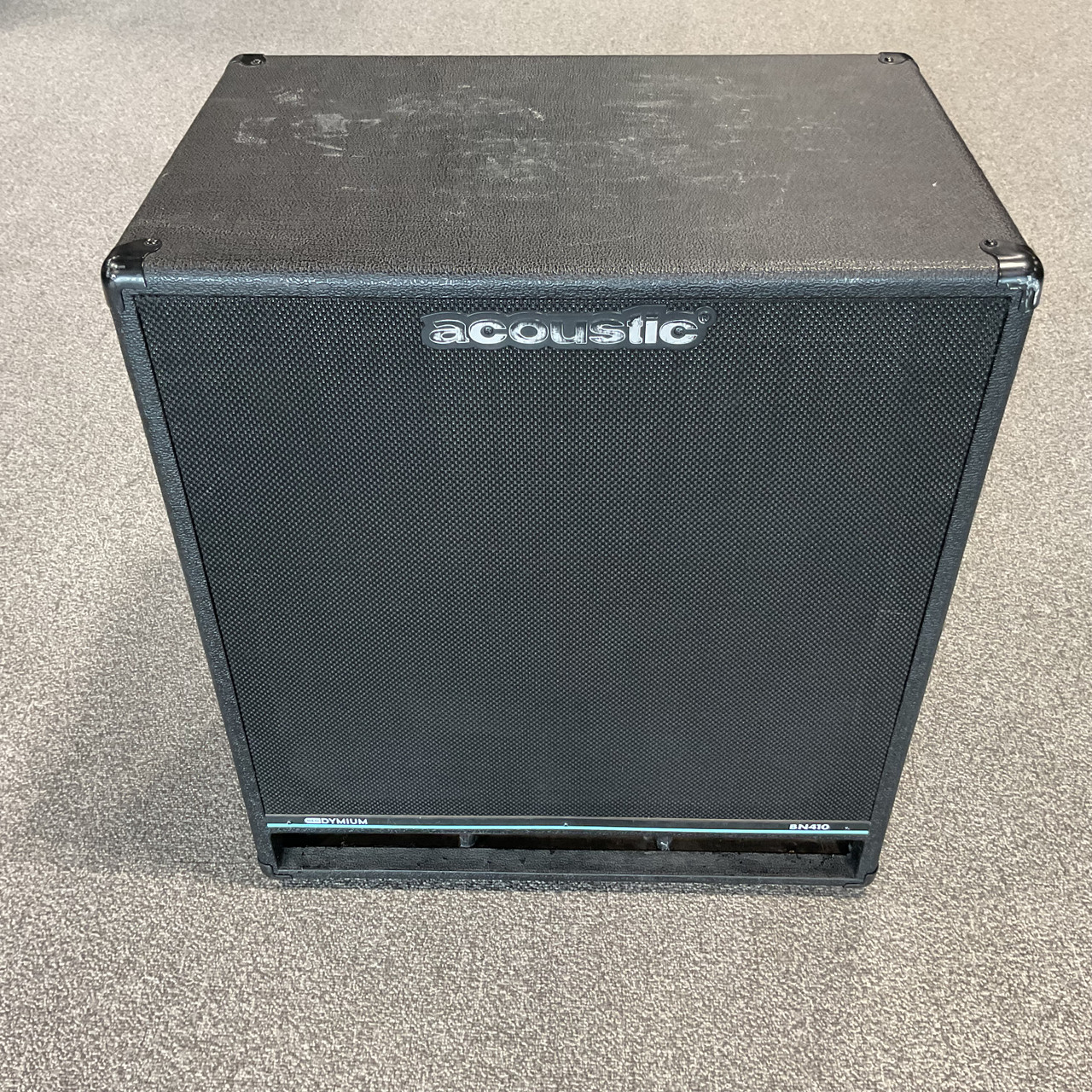 Used ACOUSTIC BN410 4 x 10 Bass Guitar Speaker Cabinet