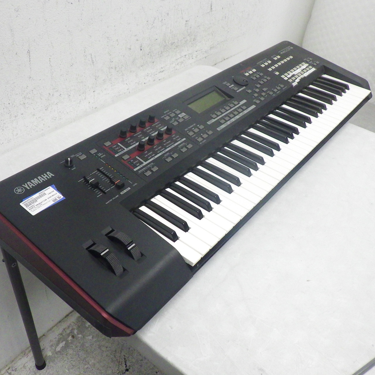 Used Yamaha MOXF6 PRODUCTION SYNTHESIZER 61-Key Synthesizer