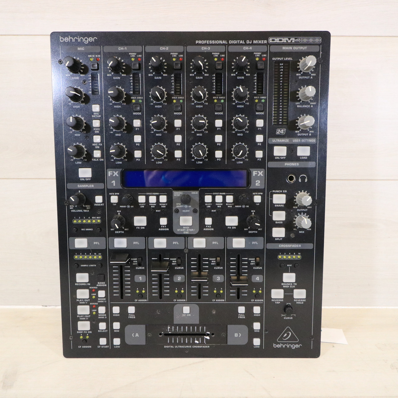 BEHRINGER / DDM4000 DJミキサー DDM4000 DIGITAL PRO MIXER - 製品