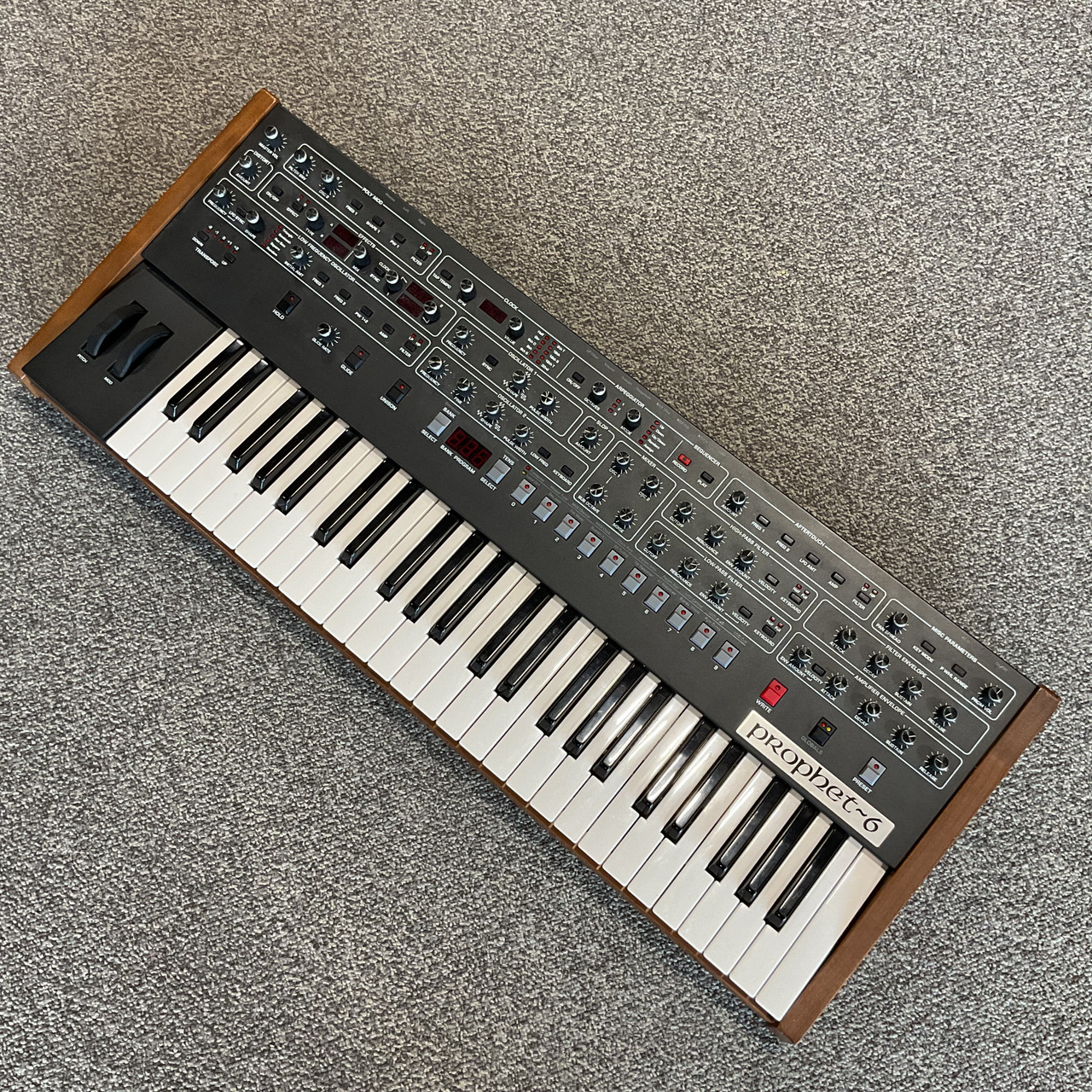 Sequential Prophet-6 6-Voice Polyphonic Analog Synthesizer