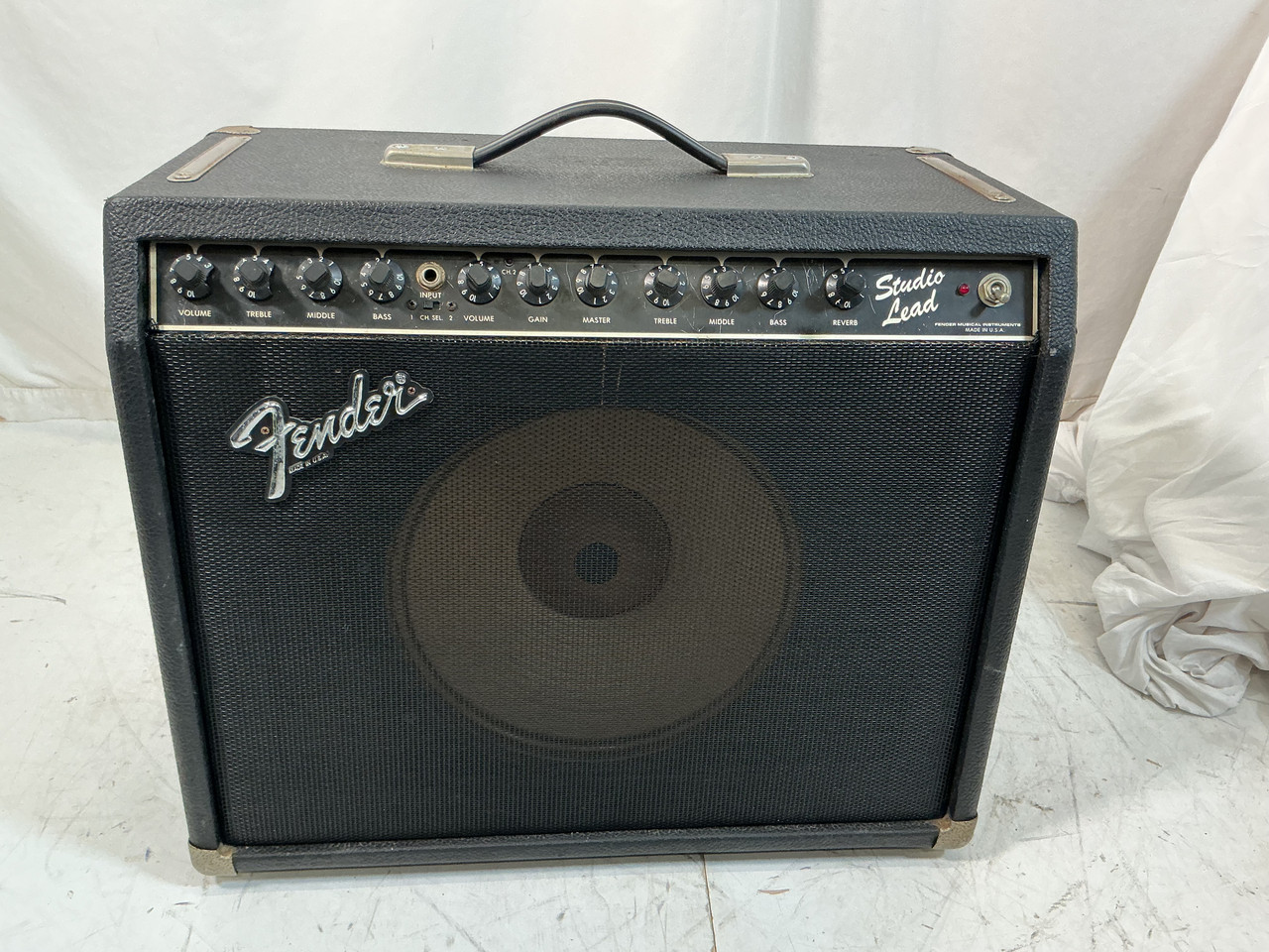 Used Fender STUDIO LEAD 1 x 12 Solid State Amplifier 1 x 12