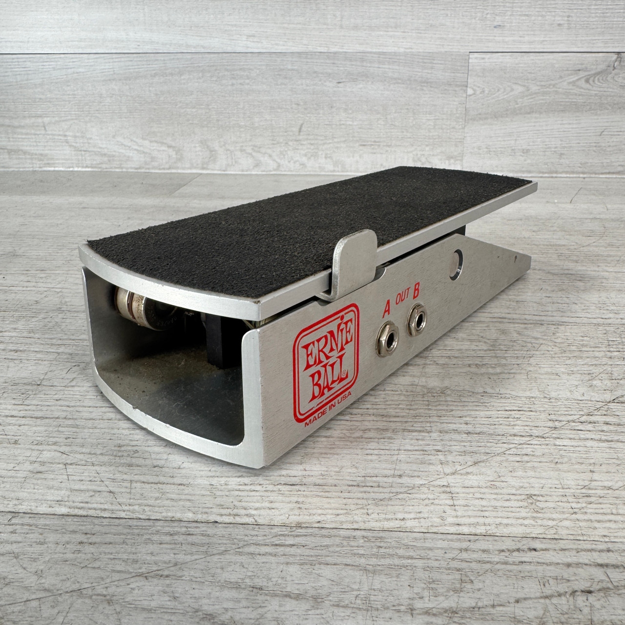 Used Ernie Ball AB Switch / Volume Pedal