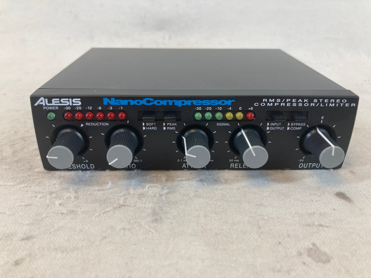 定期入れの Used Compressor Nano Alesis DTM・DAW