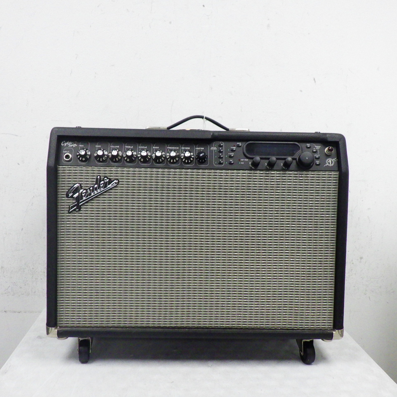 Used Fender CYBER-TWIN 2 x 10 Solid State Amplifier 2 x 10