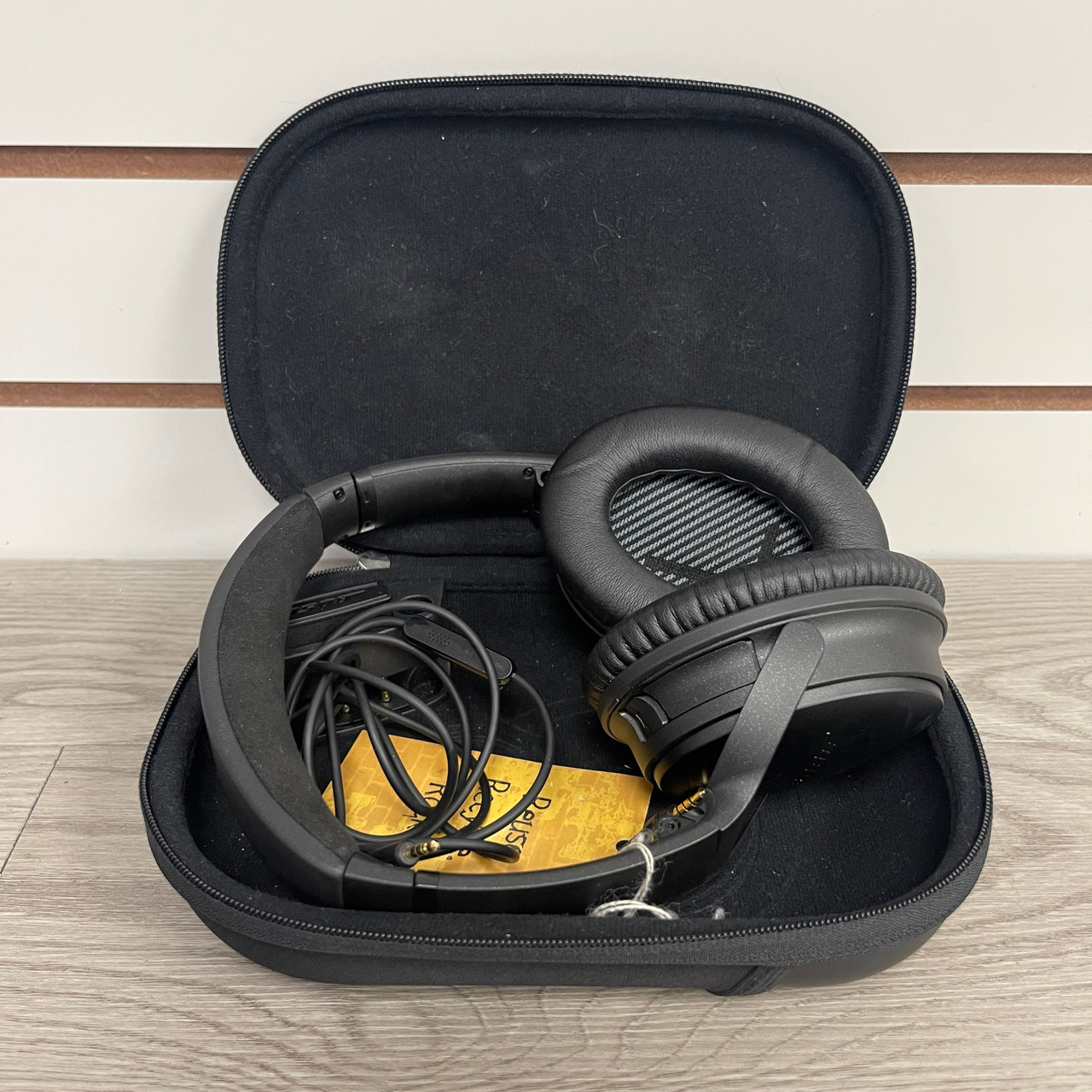 Used Bose QUIETCOMFORT 25 Headphones