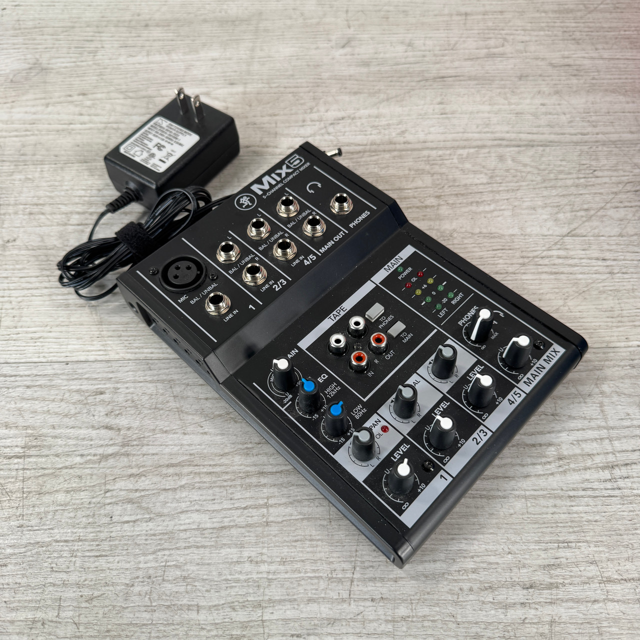 Used Mackie Mix5 - 5-channel Compact Mixer