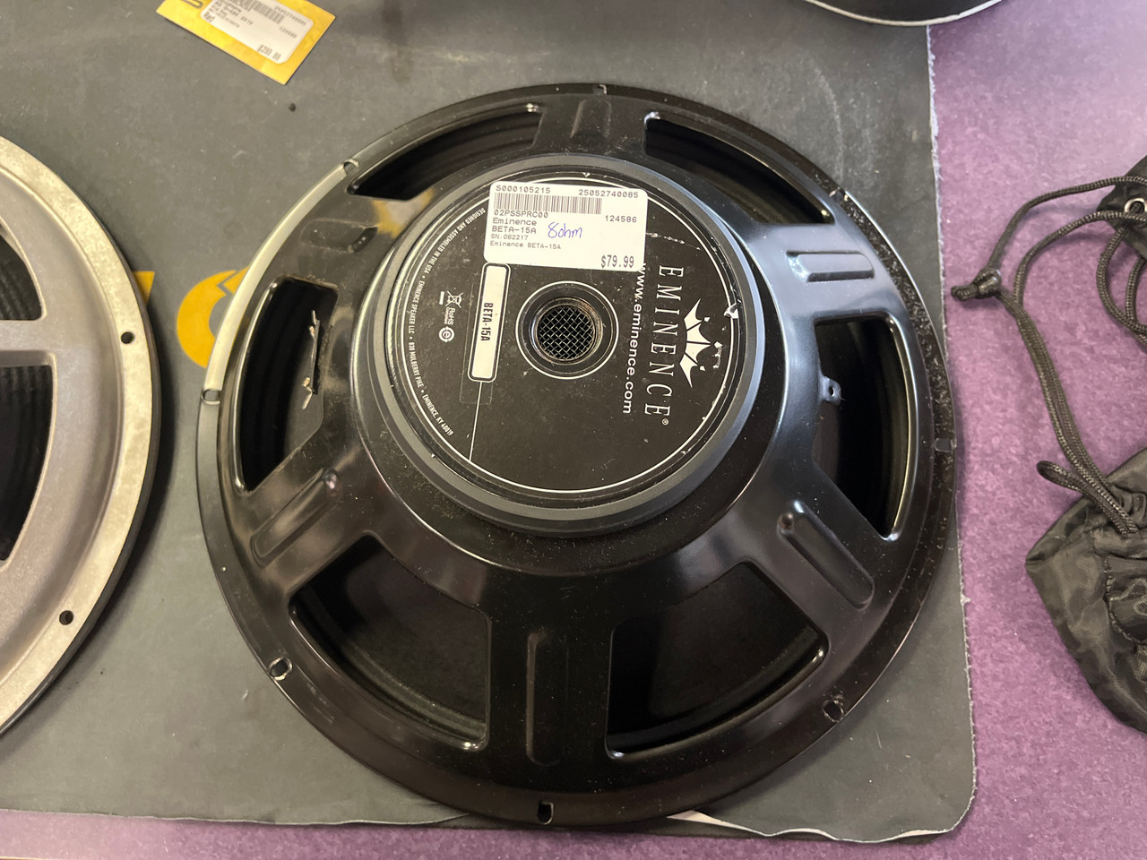 Used Eminence BETA-15A Speaker Cabinet 15